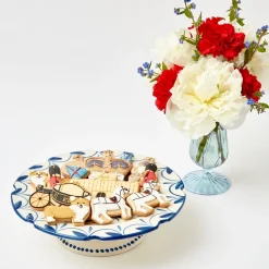 Hot Mrs. Alice Elizabeth Garland Cake Stand