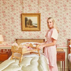 Hot Mrs. Alice Pink Leopard Frilled Apron