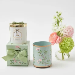 Mrs. Alice Velvet Oak Scented Candle