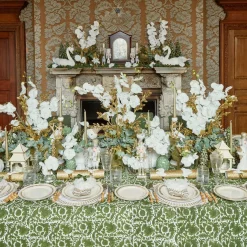 Mrs. Alice White & Gold Laurel Napkins (Set Of 4)