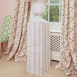 Hot Mrs. Alice White Liliana Scalloped Rattan Pedestal And Urn